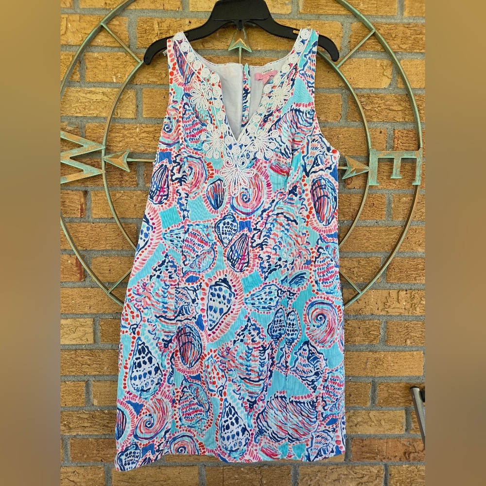 Lilly Pulitzer Dress Gabby Embroidered Shift Shell Me About It Mini Beachy Sz 10